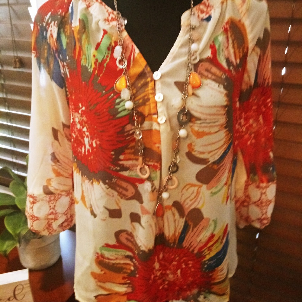 Blouse - Picture 3 of 3